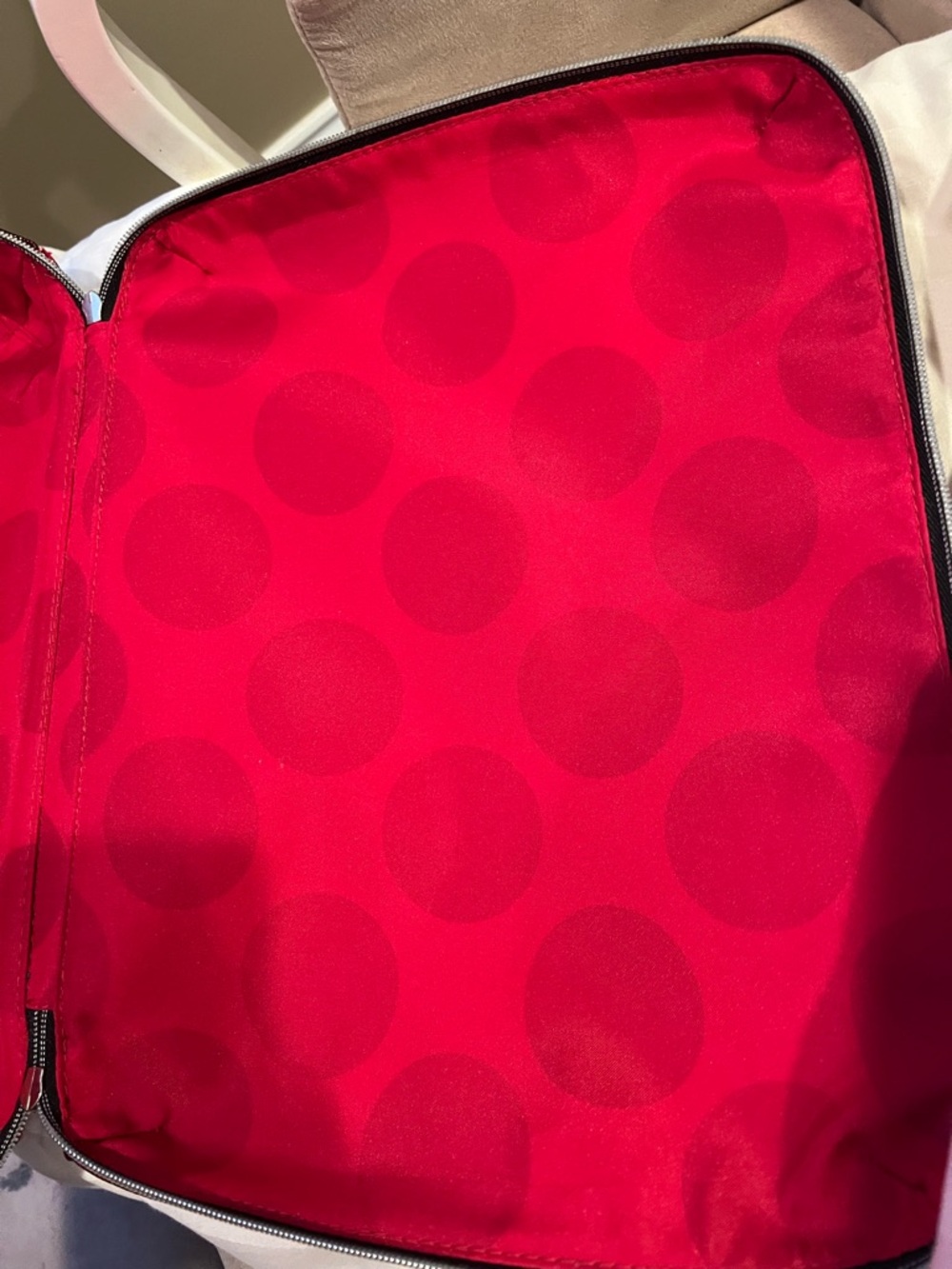 ESTÉE LAUDER LIMITED EDITION MAKEUP TOTE - Picture 6 of 8